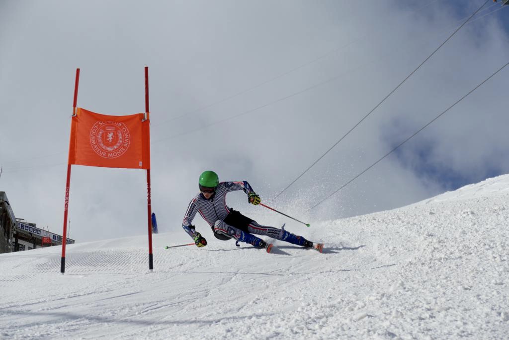 Read more about the article The perfect turn: wearable downhill ski tracker